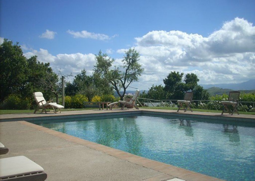 Casa Vacanza Villa  San Casciano dei Bagni - Affitto settimanale - Villa con piscina vicino a San Casciano dei Bagni - Villa Amato Località San Casciano dei Bagni