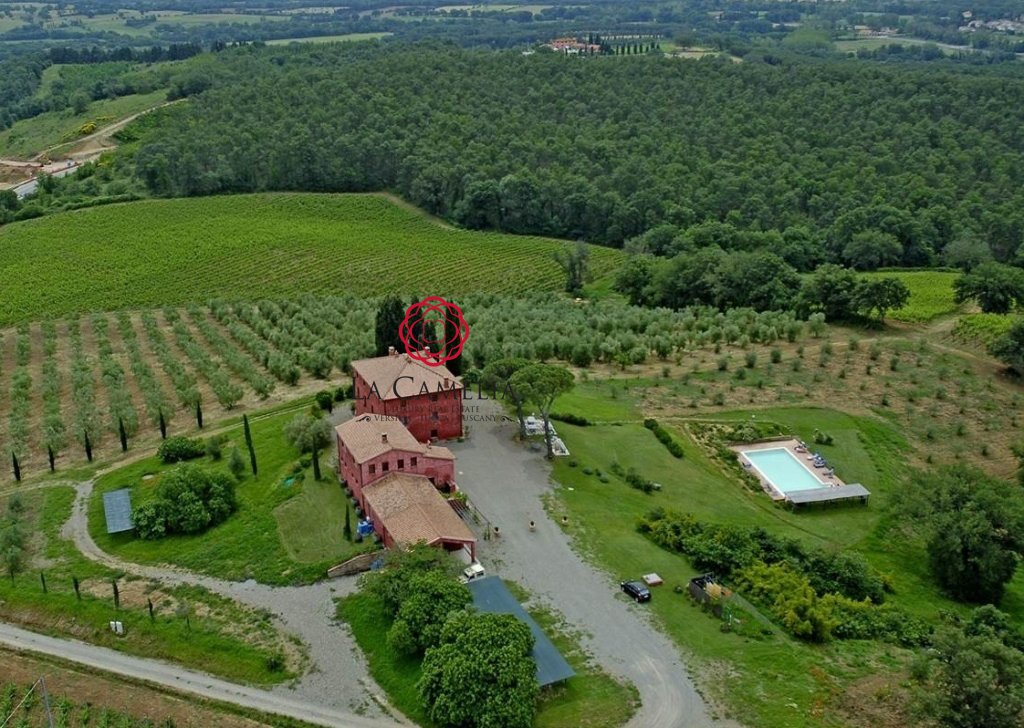 Farmhouse for holiday rentals  800 sqm, Paganico