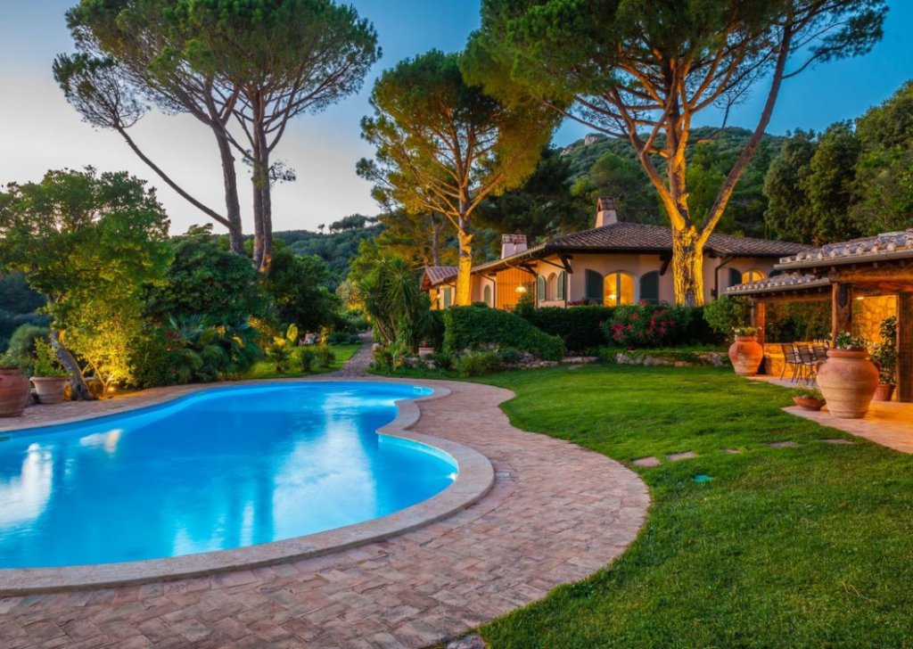 Holiday Rentals Villa Monte Argentario - Villa with sea views over Monte Argentario Locality 