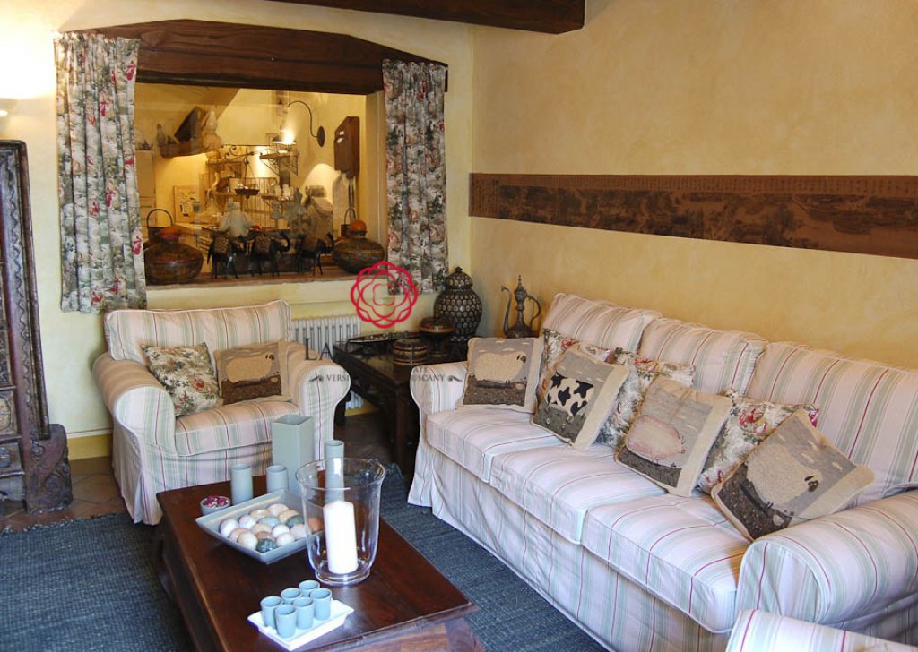 Holiday Rentals Farmhouse Seggiano - Holiday home with pool - Weekly rental Locality 