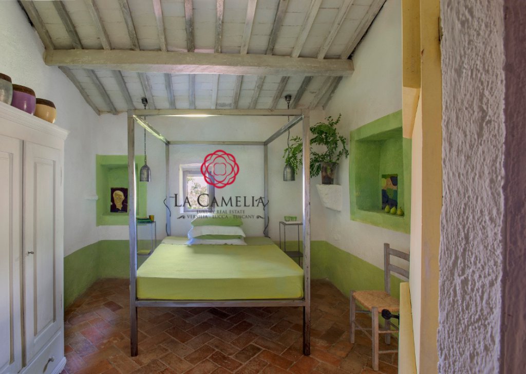 Casa Vacanza Casolare Sarteano - Villa di Lusso con piscina - Affitti settimanali Località Sarteano