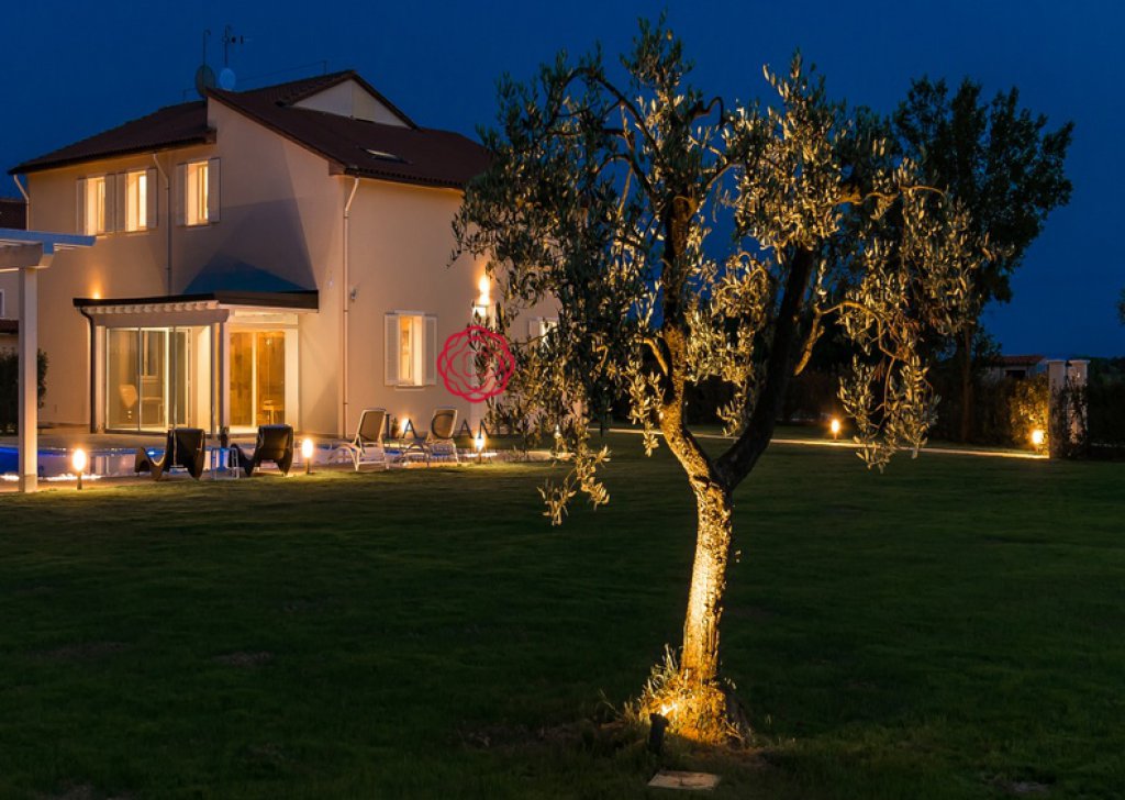 Casa Vacanza Villa  Monsummano Terme - Villa Benessere - Moderna con tutti i comfort Località Monsummano Terme