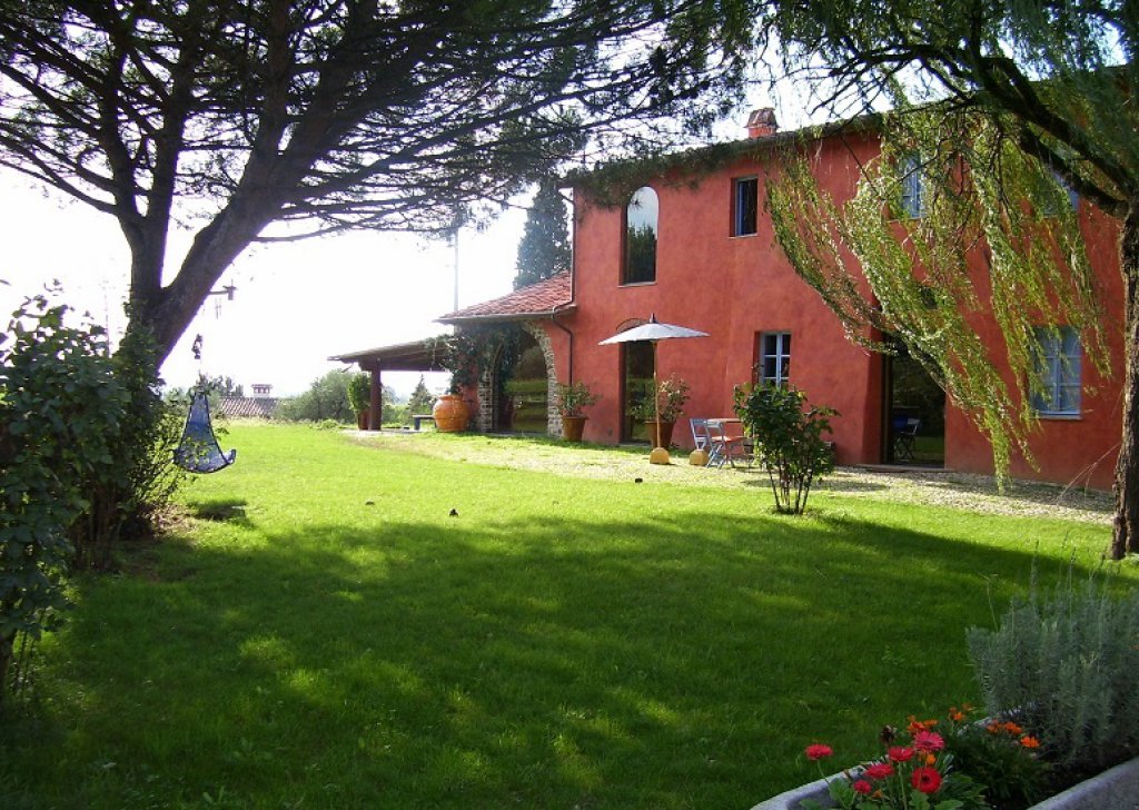 Vendita Villa  Capannori - Rustico sulle colline a Est di Lucca Località Gragnano