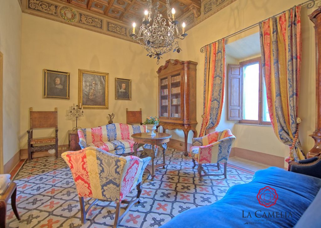 Holiday Rentals Castle Campiglia Marittima - Holidays in a Castle - Campiglia Marittima - wonderful views! Locality 