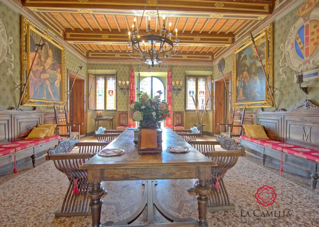 Castello in casa vacanza  1500 m² condizioni buone, Campiglia Marittima
