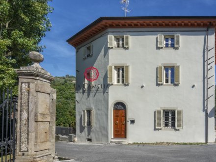Stylish B&B for sale just a few miles from Lucca