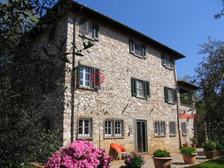 Prestige Farmhouse 10 km from Lucca