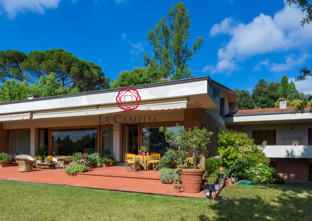 Vendita Villa  Lucca - Ampia Villa singola con giardino a pochi km da Lucca Località Monte San Quirico