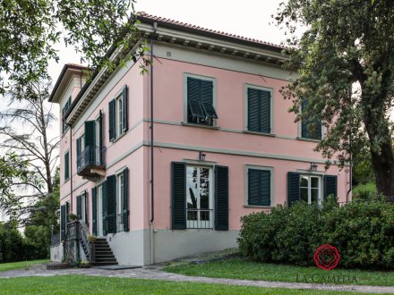 Villa stile liberty colline di Lucca