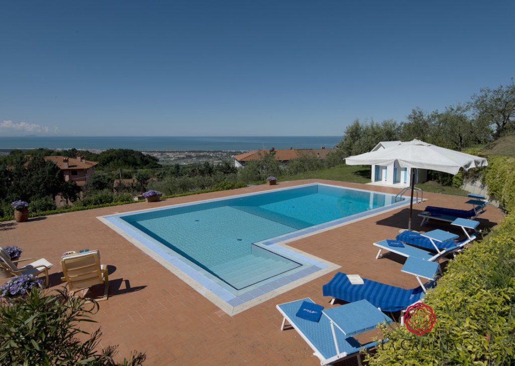 Sale Villa Massarosa - Villa with sea views of the Versilia coast Locality 
